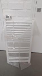 Nieuw - Elektrische handdoek radiator badkamer 500 watt, Doe-het-zelf en Verbouw, Verwarming en Radiatoren, Ophalen, Radiator