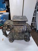 Vintage plantenstandaard bak, Ophalen, Plantenbak, Olifant, Plantenstandaard