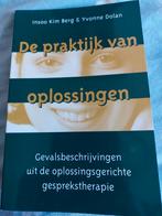 Y. Dolan - De praktijk van oplossingen, Ophalen of Verzenden, Zo goed als nieuw, Y. Dolan; I.K. Berg
