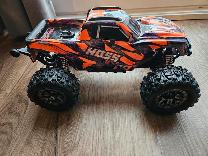 Traxxas Hoss 4WD RC met lader en lipo, Hobby en Vrije tijd, Modelbouw | Radiografisch | Auto's, Zo goed als nieuw, Auto offroad