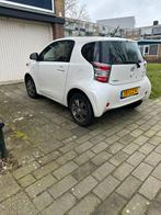 Toyota IQ 1.0 2010 Wit, Auto's, Toyota, Origineel Nederlands, Te koop, 820 kg, Benzine