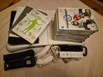Wii Compleet + 9 spellen, Spelcomputers en Games, Spelcomputers | Nintendo Wii, Ophalen of Verzenden, Gebruikt, Met 2 controllers