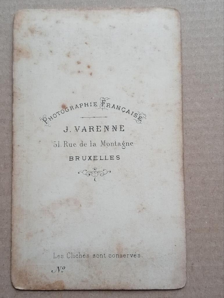 Oude foto van J. Varenne, Brussel Bruxelles België ca 1890, Verzamelen, Foto's en Prenten, Verzenden, Voor 1940, Gebruikt