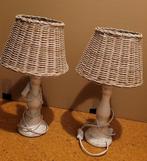 lampenvoet keramiek crème kleurige tafellamp rieten lampkap, Huis en Inrichting, Lampen | Tafellampen, Ophalen, Overige materialen