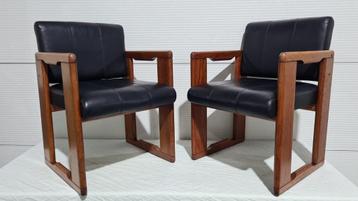 Dialogo stoelen, design Tobia & Afra Scarpa, B & B Italy beschikbaar voor biedingen