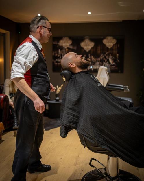 Barber of kapper stoel te huur, Vacatures, Vacatures | Uiterlijke verzorging, LBO / VMBO, Vanaf 1 jaar, Freelance of Uitzendbasis
