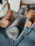 Set van 4 stoelen: Grijs & Bruin, Huis en Inrichting, Stoelen, Ophalen, Bruin, Twee