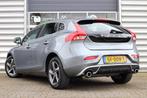 Volvo V40 2.0 D3 Business Sport 150 PK | R-Design | LED | Na, Auto's, Volvo, Te koop, Zilver of Grijs, 1337 kg, Hatchback