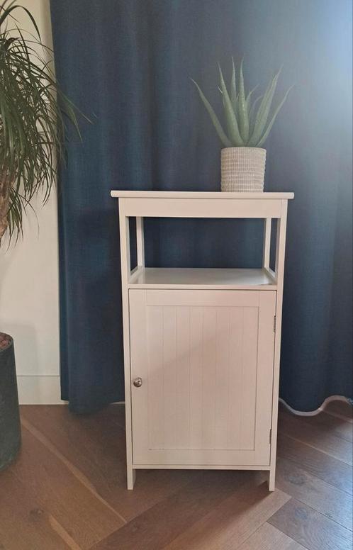 Leuk kastje - Nachtkastje - Badkamerkast - Halkastje - Nieuw, Huis en Inrichting, Kasten | Overige, Zo goed als nieuw, Ophalen
