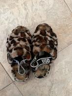 Ugg Sloffen - Dames, Kleding | Dames, Schoenen, UGG, Bruin, Ophalen of Verzenden, Zo goed als nieuw