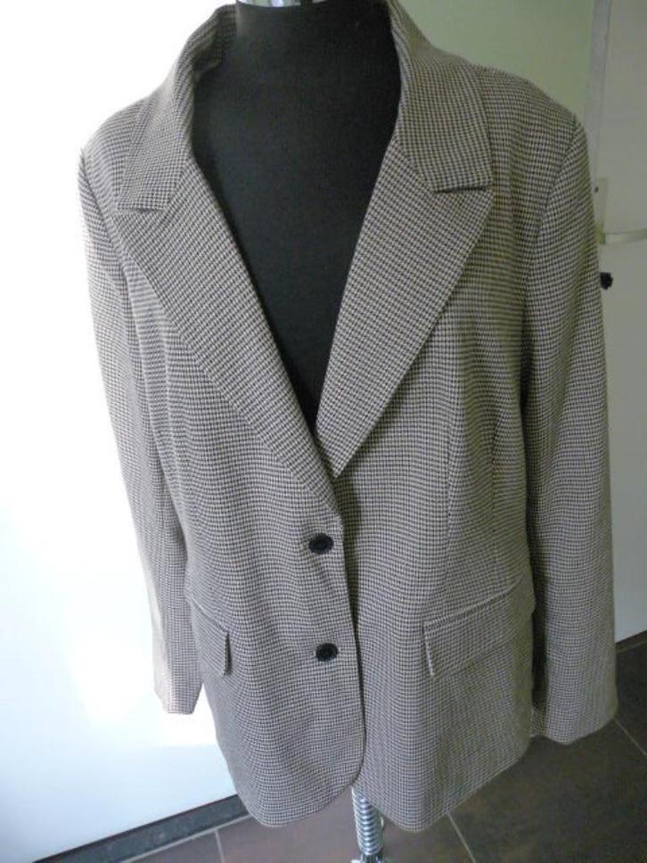 Moderne blazer, bruin beige ruit, van Only Carmakoma, mt 46, Kleding | Dames, Jasjes, Kostuums en Pakken, Nieuw, Jasje, Maat 46/48 (XL) of groter