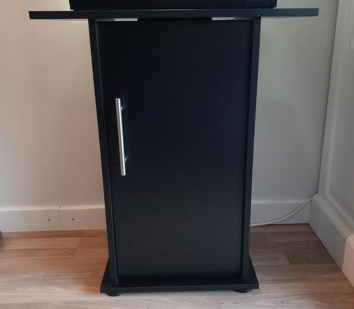 Aquarium kast 63x31x73, Dieren en Toebehoren, Vissen | Aquaria en Toebehoren, Zo goed als nieuw, Ophalen