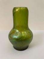 Dit is een Loetz of Kralik Art Nouveau stijl glazen vaas., Ophalen of Verzenden