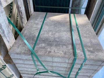 Beton tegels (cloud) voor de tuin 60x60x4 ivory 8,28 m² beschikbaar voor biedingen