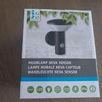 Intratuin Neva LED Wandlamp met Sensor - Nieuw!, Tuin en Terras, Buitenverlichting, Kunststof, Minder dan 50 watt, Wandlamp, Nieuw