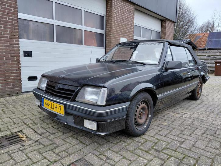 Opel ASCONA Cabrio, Auto's, Oldtimers, Bedrijf, Te koop, Metallic lak, Open dak, Radio, Opel, Benzine, Cabriolet, Handgeschakeld