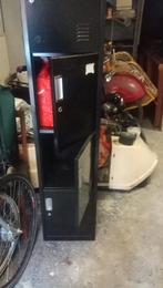 4 vaks locker, Ophalen, Gebruikt