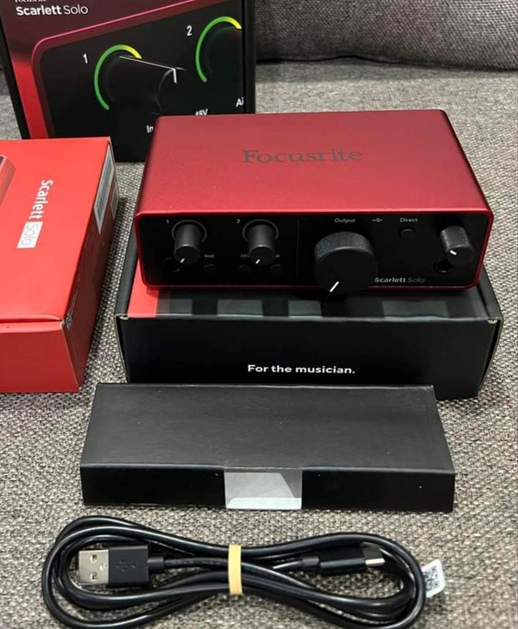 Focusrite Scarlett Solo 4th Gen Audio Interface, Computers en Software, Geluidskaarten, Zo goed als nieuw, Extern, Ophalen of Verzenden
