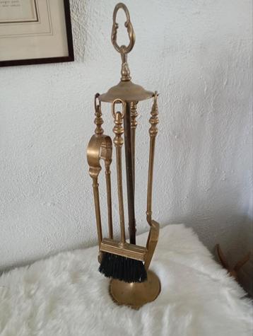 Antiek Messing Haardstel beschikbaar voor biedingen