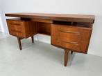 Vintage bureau G-Plan, Ophalen of Verzenden, Zo goed als nieuw, Bureau