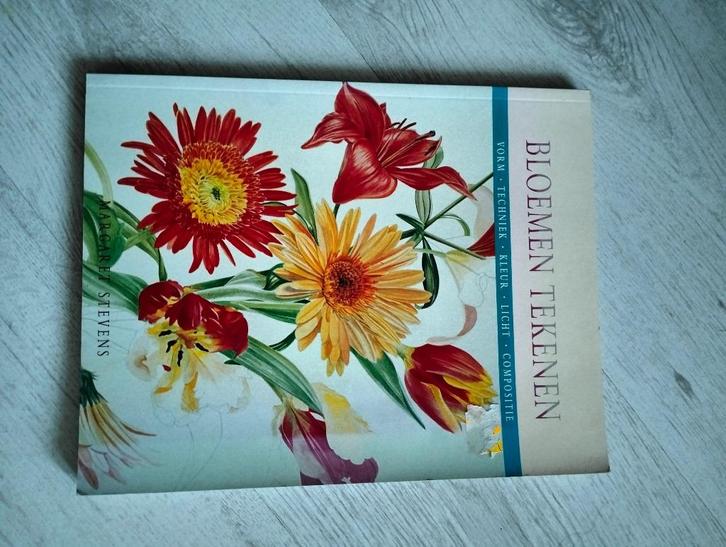 Bloemen tekenen. Margaret Stevens, Hobby en Vrije tijd, Tekenen, Zo goed als nieuw, Boek of Gids, Ophalen of Verzenden