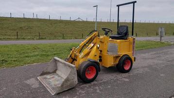 Knikmops 100 shovel (bj2015) direct inzetbaar 100 (bj 2015) beschikbaar voor biedingen