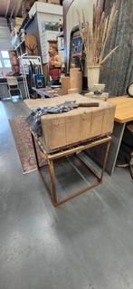 Slagers hakblok op metalen onderstel, Ophalen, Gebruikt, 25 tot 50 cm, Minder dan 100 cm