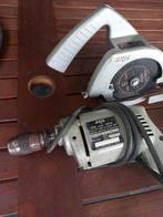 Skil boormachine met hulpstukken, Doe-het-zelf en Verbouw, Gereedschap | Boormachines, Ophalen, Zo goed als nieuw, 400 tot 600 watt