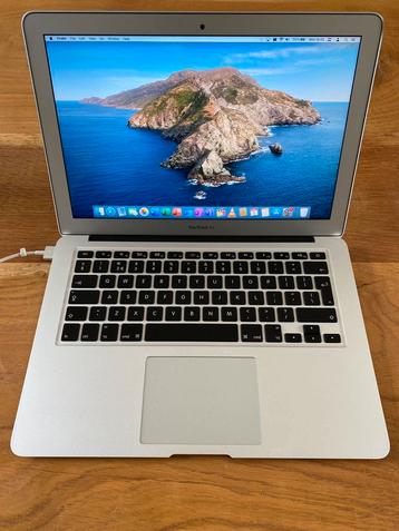 Macbook Air 13” voor school of werk beschikbaar voor biedingen