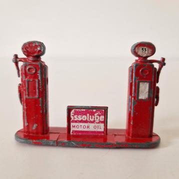 Vintage speelgoed metalen tankstation miniatuur auto  beschikbaar voor biedingen