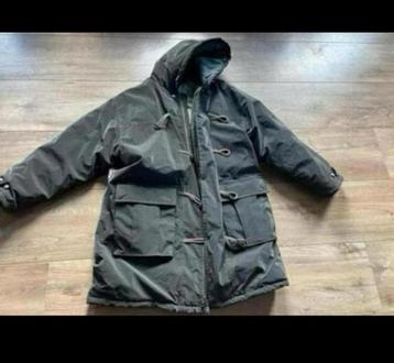 Tommy Hilfiger winterjas In nieuwstaat  beschikbaar voor biedingen