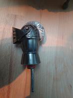 Vintage metalen schenktuit in de vorm van een ridderhelm!, Ophalen of Verzenden, Zo goed als nieuw