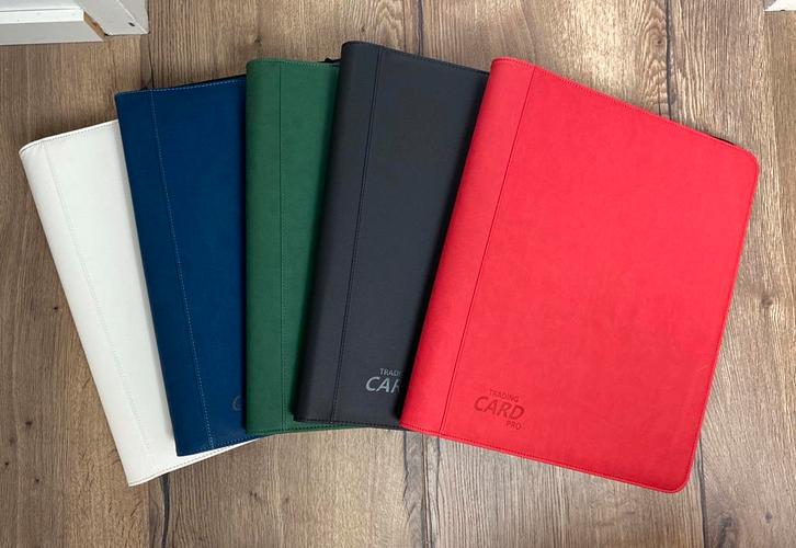 Toploader verzamelmap 9 pocket binder, Hobby en Vrije tijd, Verzamelkaartspellen | Pokémon, Nieuw, Ophalen