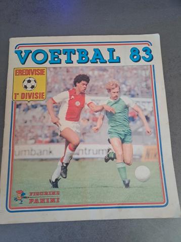 Voetbal 83 Eredivisie Panini Album beschikbaar voor biedingen