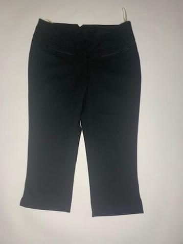 STEPS zwarte 3 kwart broek 38 M in ~~nieuw~~ staat beschikbaar voor biedingen