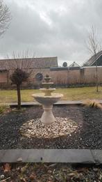 Water fontein en bloempot 2x bieden, Ophalen, Zo goed als nieuw, Beton, Fontein