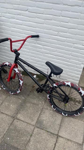 Bmx beschikbaar voor biedingen