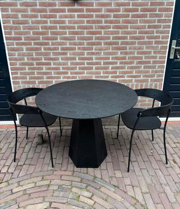 Eettafel Zuiver Pilar 100cm (nieuwprijs: € 799) beschikbaar voor biedingen