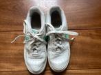 Sneakers nike airforce, maat 38,5, wit/turqoise, zgan, Wit, Nike, Ophalen of Verzenden, Sneakers of Gympen