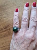 Antieke Zilveren Ring met Groene Steen, Sieraden, Tassen en Uiterlijk, Ringen, Gebruikt, Ophalen of Verzenden, Kleiner dan 17