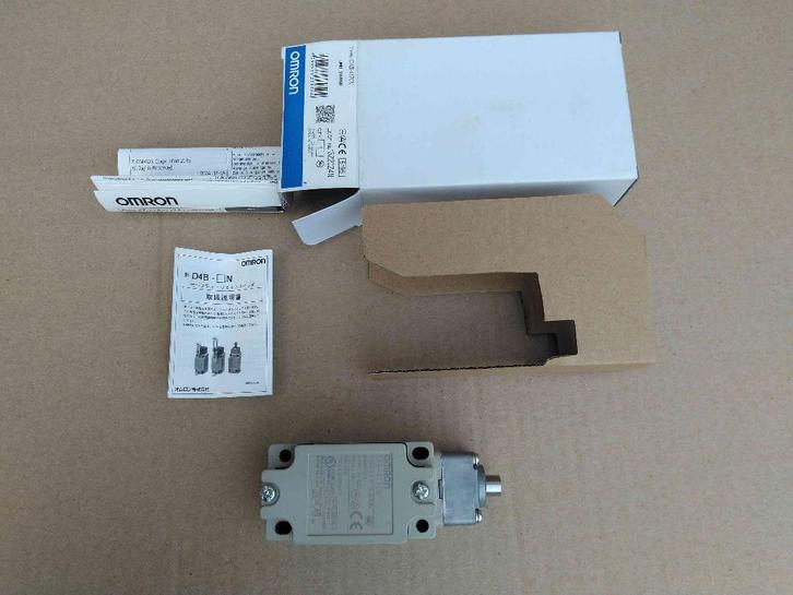 Eindschakelaar limietschakelaar Omron D4B-4170N nieuw, Hobby en Vrije tijd, Elektronica-componenten, Nieuw, Ophalen of Verzenden