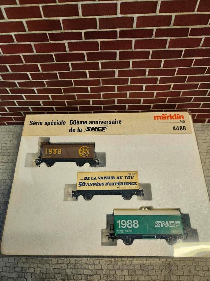 Marklin HO SNCF goederen wagon set in doos, Hobby en Vrije tijd, Modeltreinen | H0, Zo goed als nieuw, Wagon, Wisselstroom, Märklin