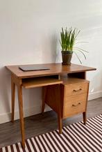 Mooi vintage bureau, Ophalen, Zo goed als nieuw, Bureau