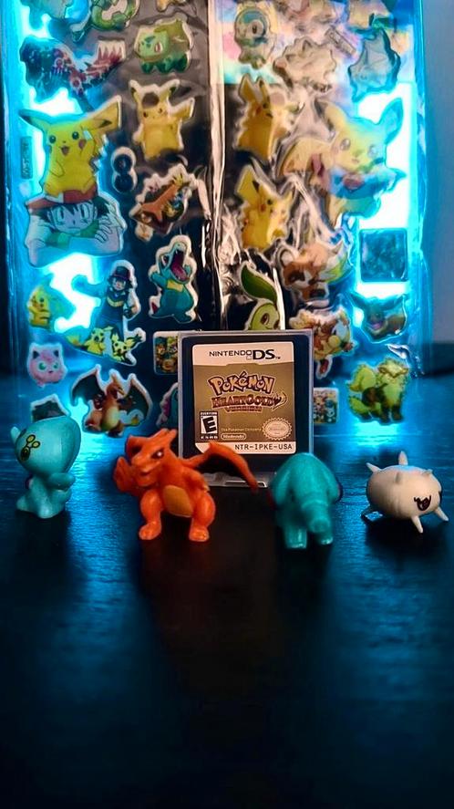Pokemon HeartGold spelcartridge + gratis stickers! Collector, Computers en Software, Muismatten, Zo goed als nieuw, Ophalen of Verzenden