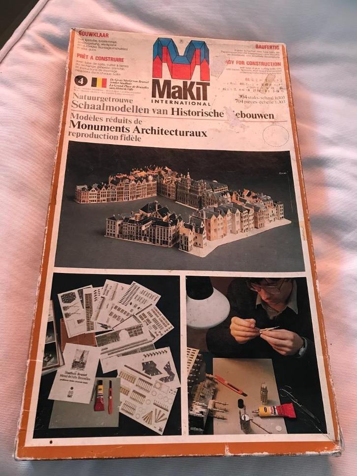 Grote Markt Brussel bouwplaat Makit Brusselse huizen, Hobby en Vrije tijd, Modelbouw | Figuren en Diorama's, Zo goed als nieuw