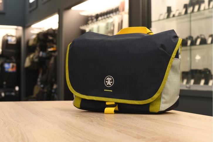 Crumpler Proper Roady 2.0 Camera Sling navy/lime (Zwolle), Audio, Tv en Foto, Fotografie | Fototassen, Nieuw, Schoudertas, Crumpler