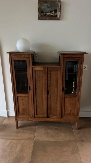 Antiek eikenhouten dressoir wandkast beschikbaar voor biedingen