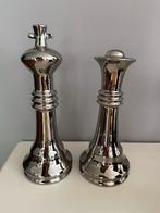 Set 2 zilverkleurige deco pionnen 25 cm hoog, Ophalen of Verzenden, Zo goed als nieuw