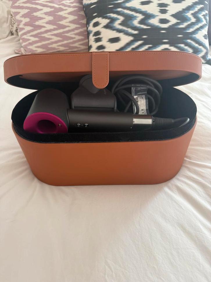 Dyson HD01 Supersonic Föhn - Fuchsia, Witgoed en Apparatuur, Persoonlijke-verzorgingsapparatuur, Gebruikt, Haarverzorging, Ophalen of Verzenden