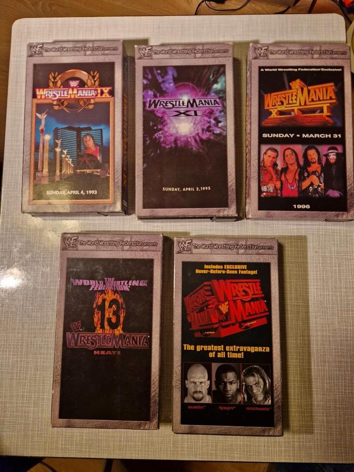 WrestleMania WWF Videobanden 5 stuks, Cd's en Dvd's, VHS | Film, Zo goed als nieuw, Overige genres, Alle leeftijden, Ophalen of Verzenden